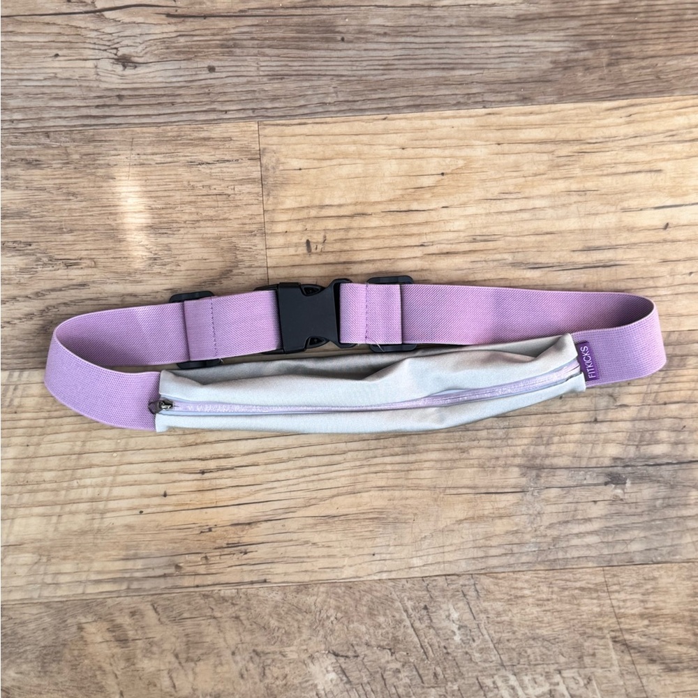Fitkicks Adjustable FitZip Belt Stretch Bag with Adjustable Waist